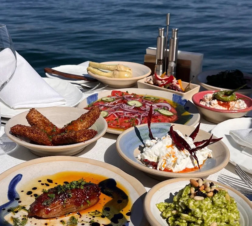 Azur'da Öğle Yemekleri %20 İndirimli
